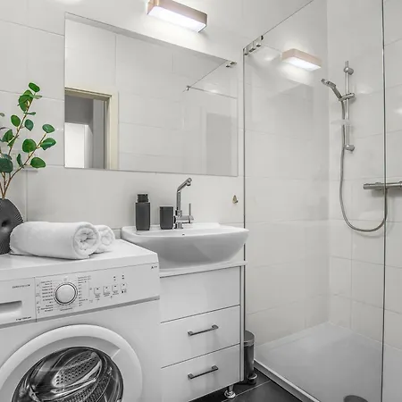 Nowe Centrum Poludniowe, Sun & Snow *